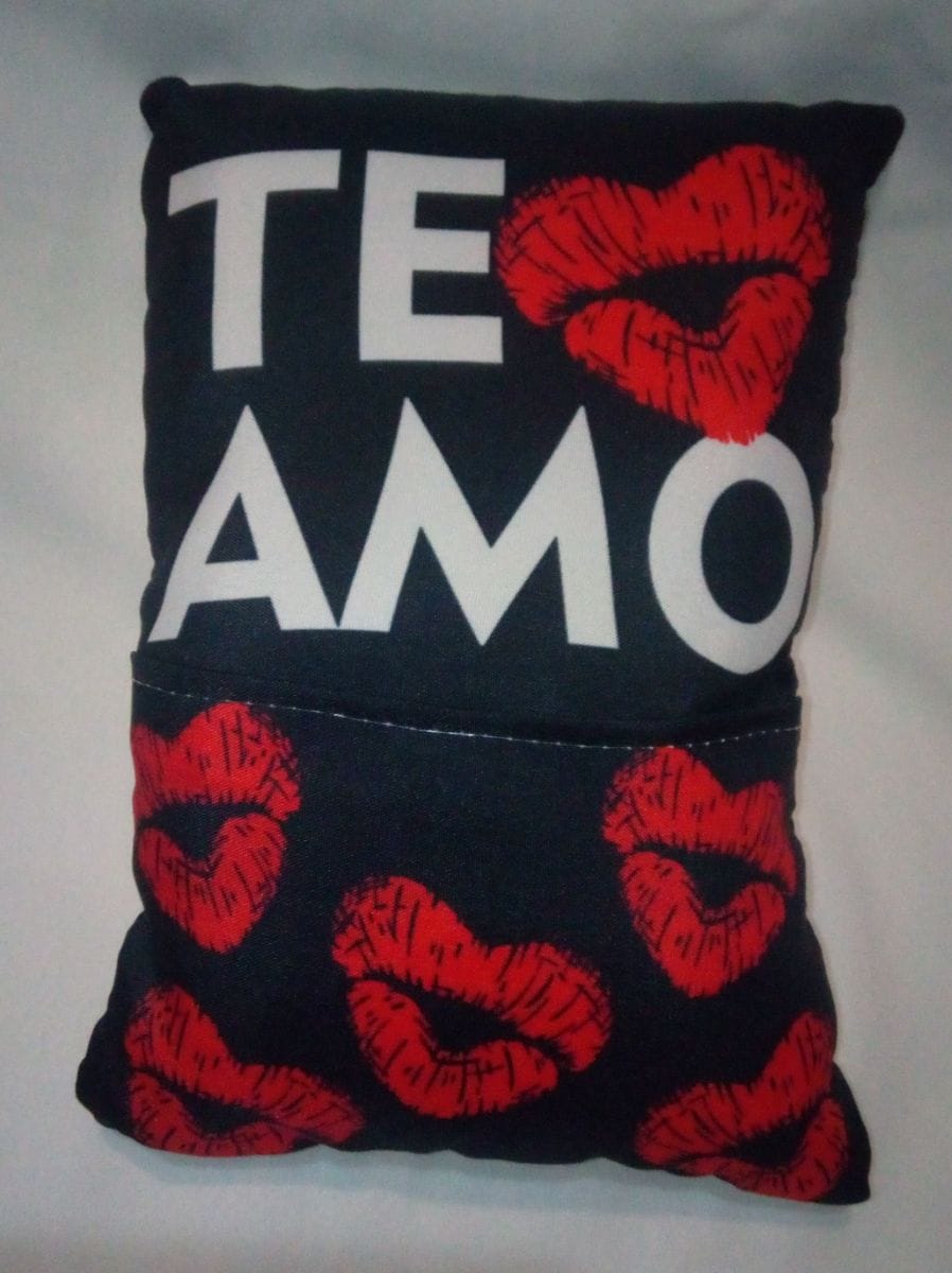 Minis almofadas com bolso